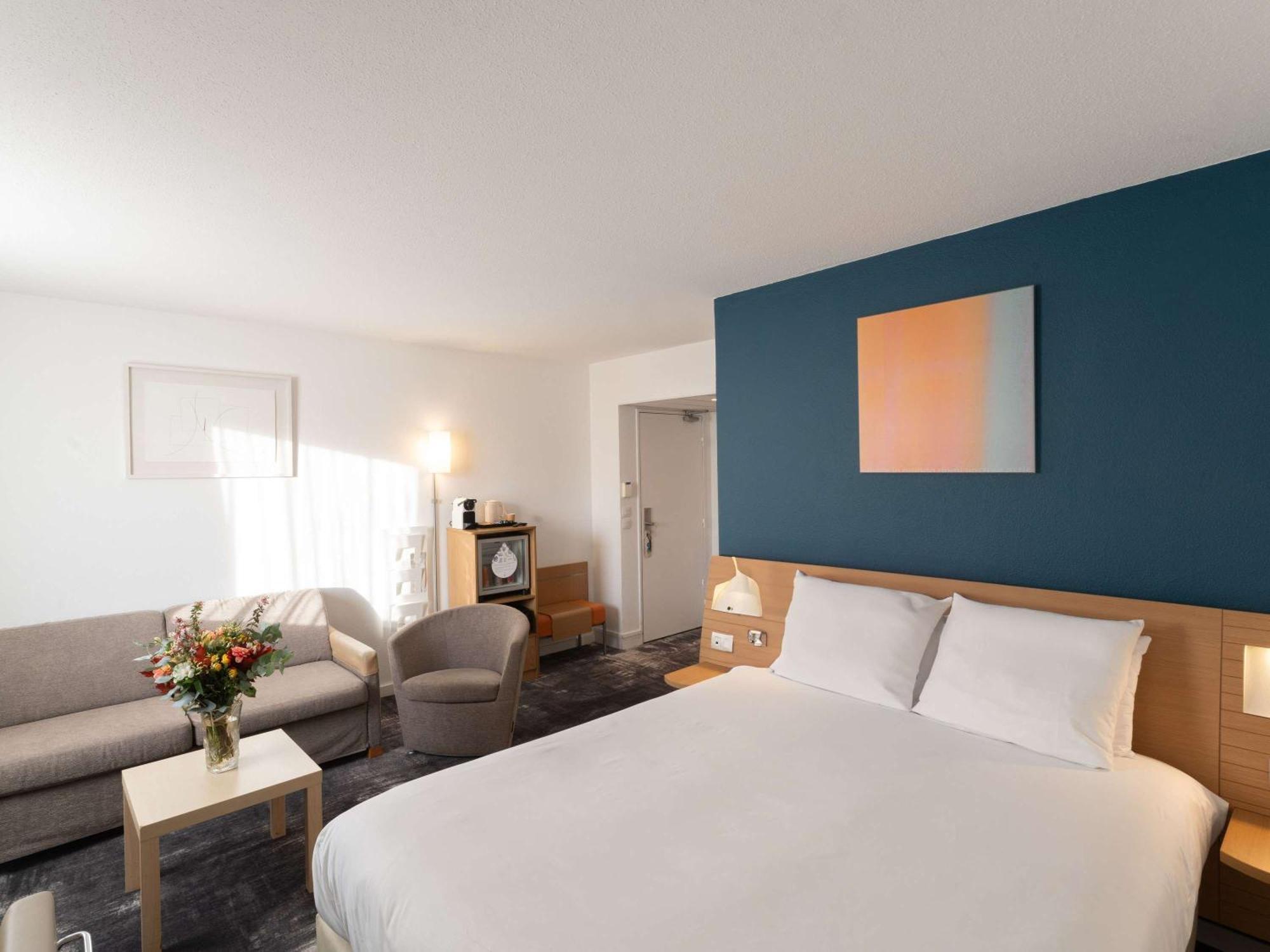 Novotel Nantes Centre Bord De Loire Екстер'єр фото
