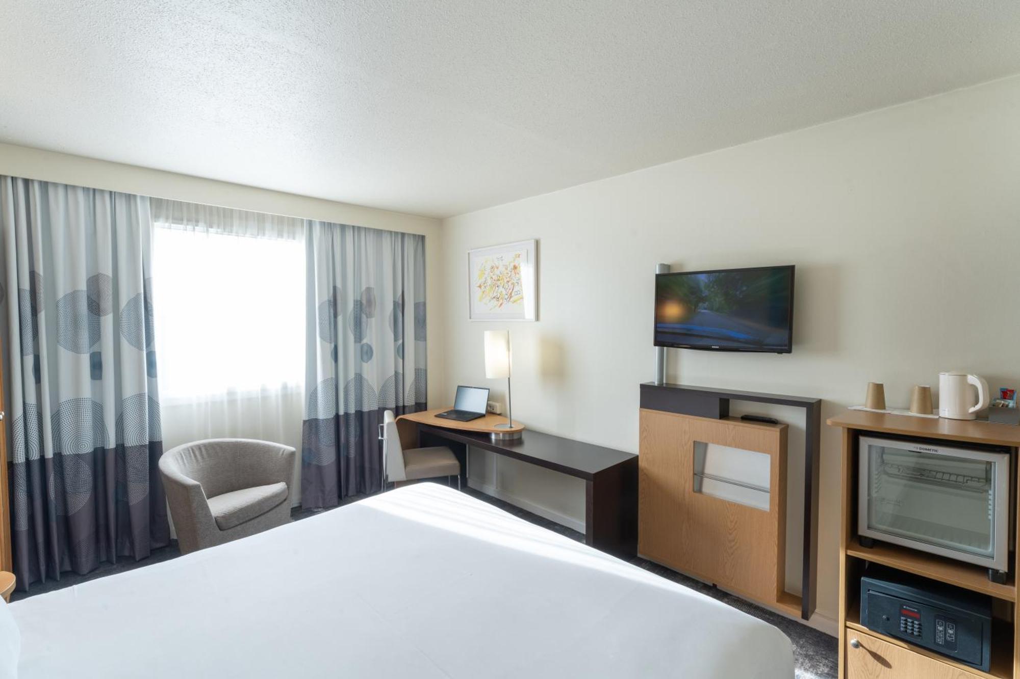 Novotel Nantes Centre Bord De Loire Екстер'єр фото