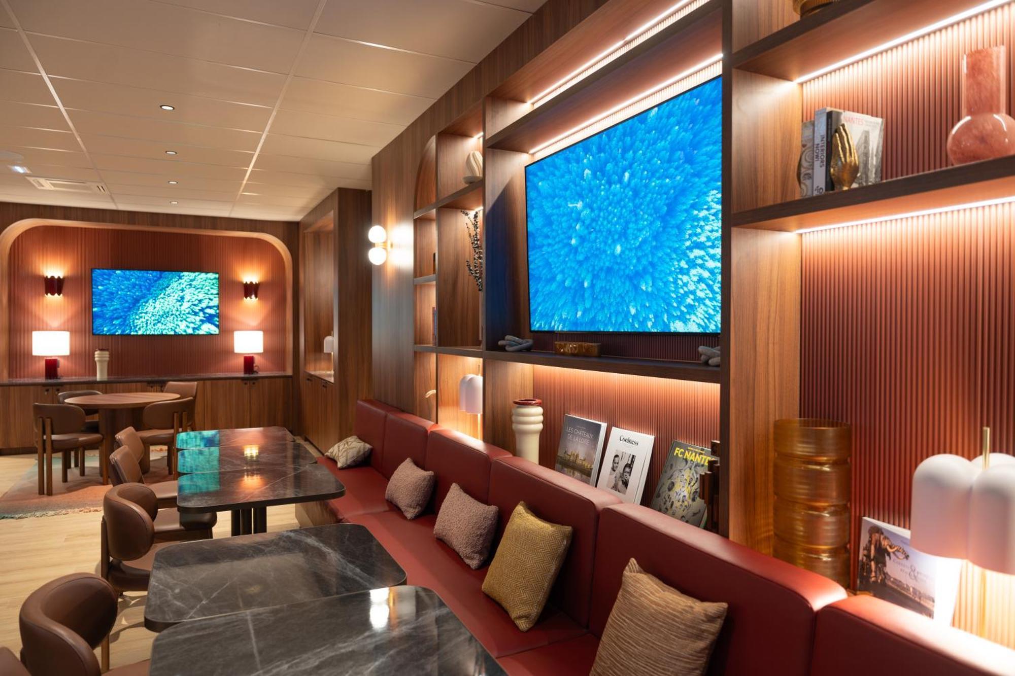 Novotel Nantes Centre Bord De Loire Екстер'єр фото