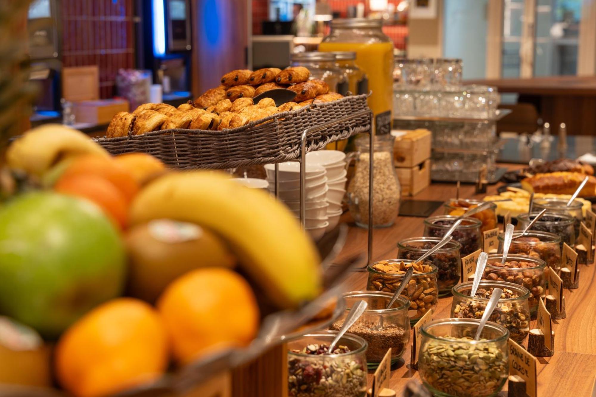 Novotel Nantes Centre Bord De Loire Екстер'єр фото