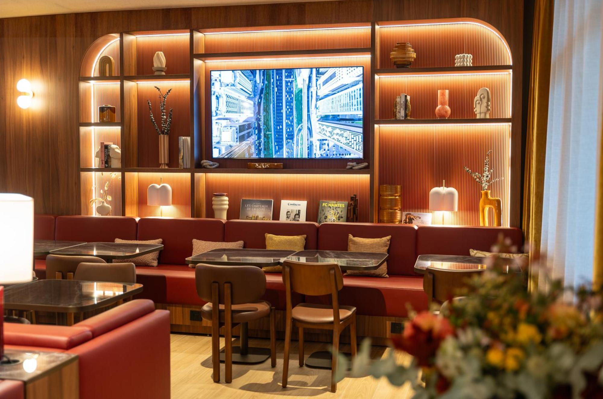 Novotel Nantes Centre Bord De Loire Екстер'єр фото